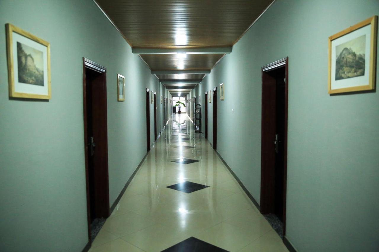 Yaya Africa Athletics Village Sululta المظهر الخارجي الصورة